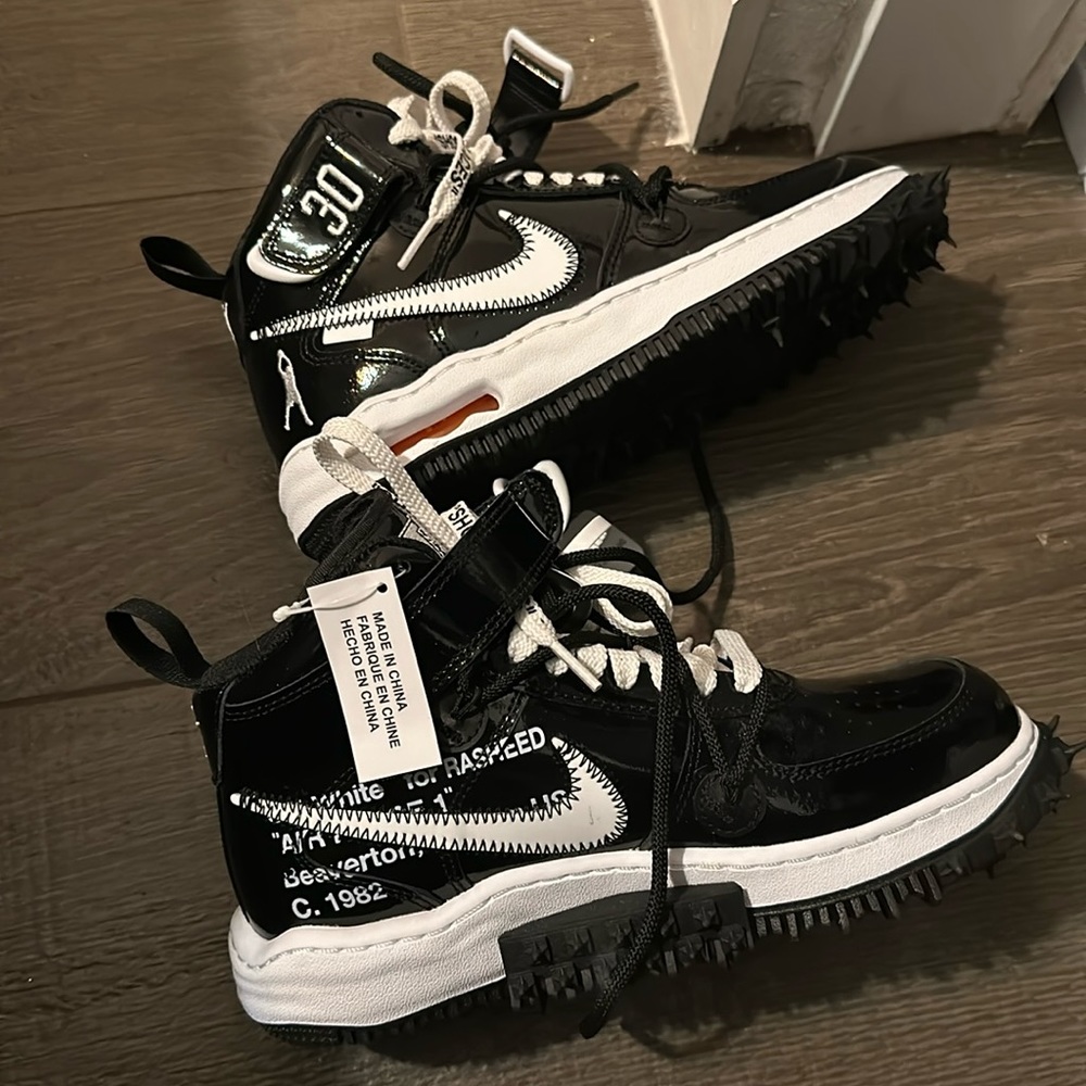want to sell this shoes never used